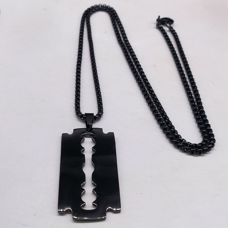 القوطية شفرة الحلاقة قلادة الق - مراجعة Men Accessories Aesthetic وسعره