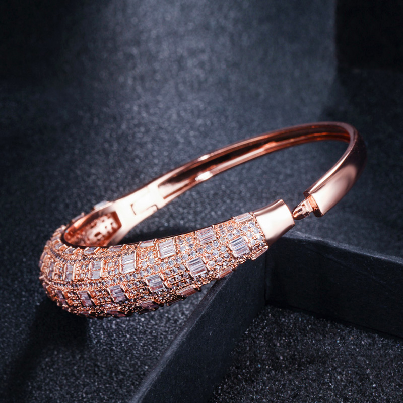 أطقم أساور وأسورة أساور مفتوحة - مراجعة Men Accessories In Dubai وسعره